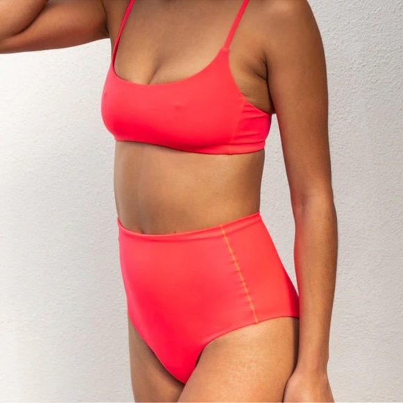 Left on Friday swimsuit bottoms - Picture 2 of 3